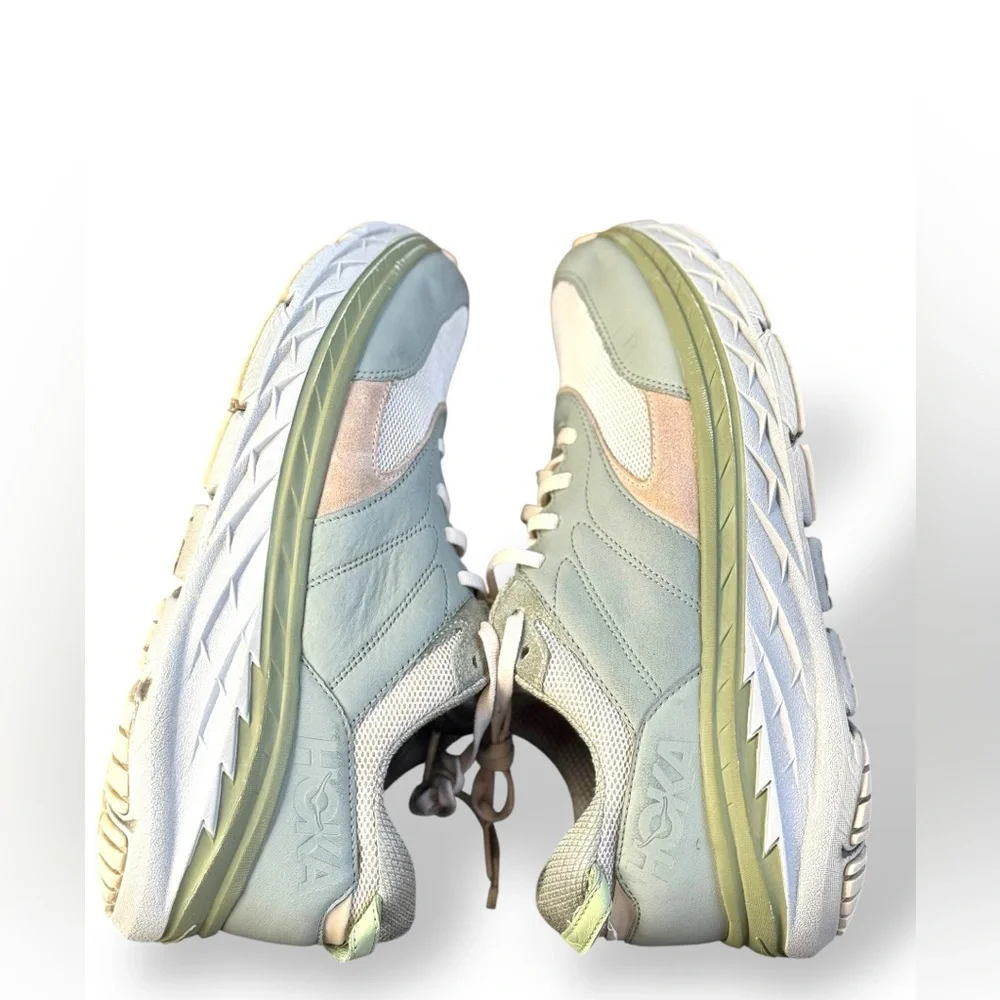 Hoka One One Bondi L Barley Oat Milk 1110538-BYT size 11.5 woman’s